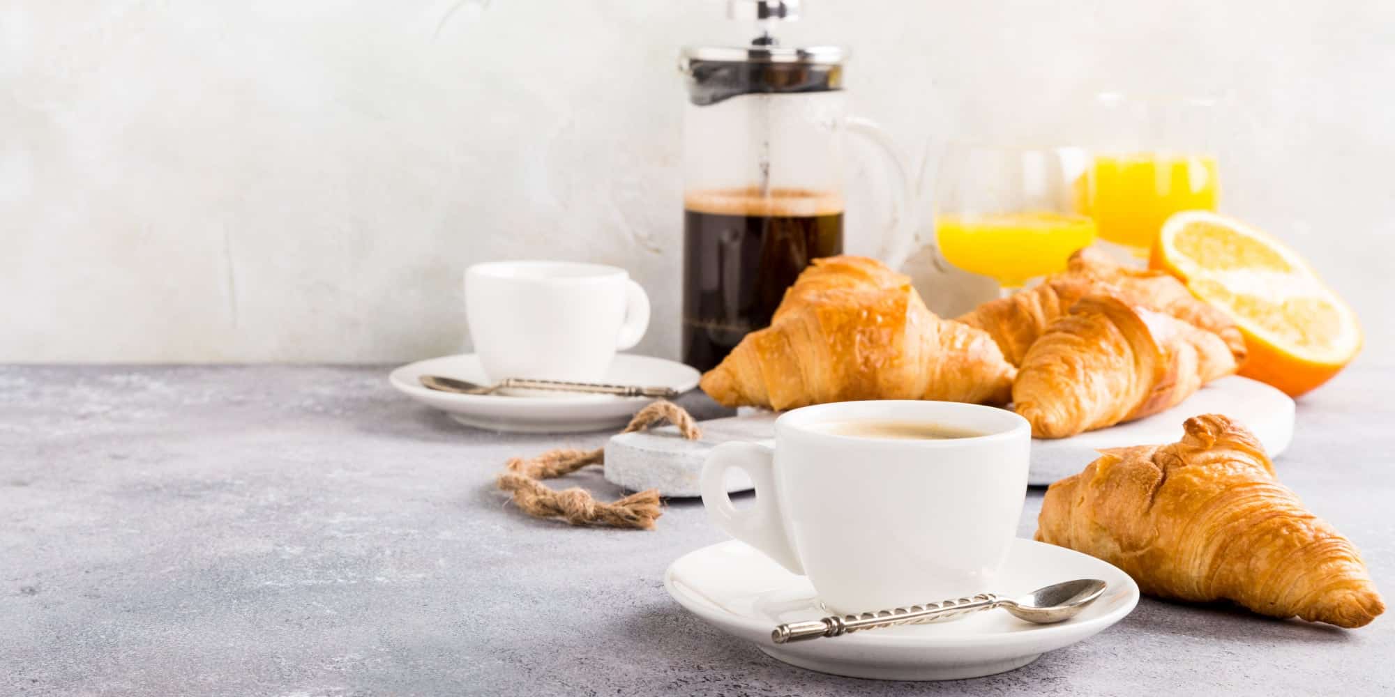 preciso tomar cafe da manha